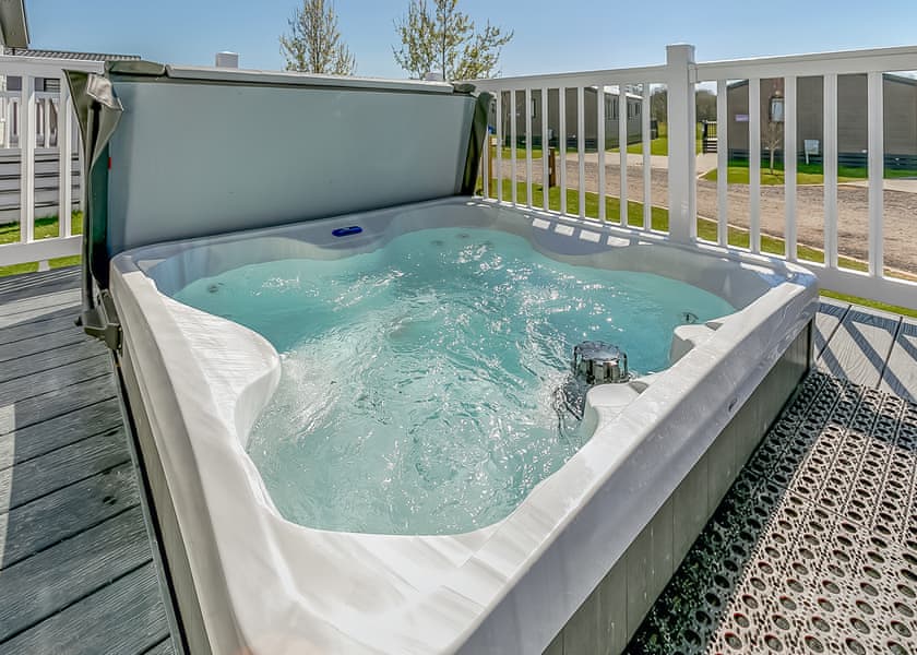 Farringdon - Crealy Resort, Clyst St Mary, Nr Exeter