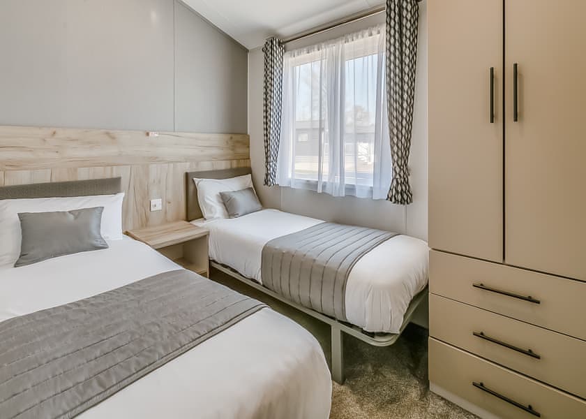 Farringdon - Crealy Resort, Clyst St Mary, Nr Exeter