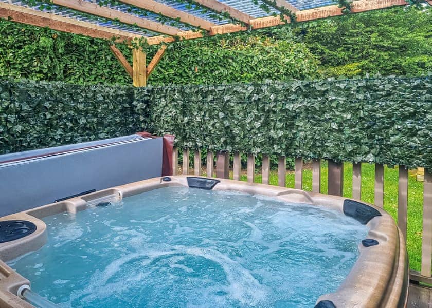 Hazel hot tub by day | Croft Park Lodges, Little Weighton, Nr Beverley