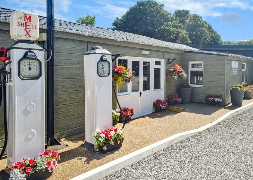Cafe and Pumps | Croft Park Lodges, Little Weighton, Nr Beverley
