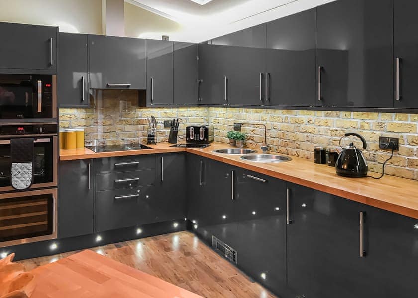 Hawthorn kitchen | Croft Park Lodges, Little Weighton, Nr Beverley