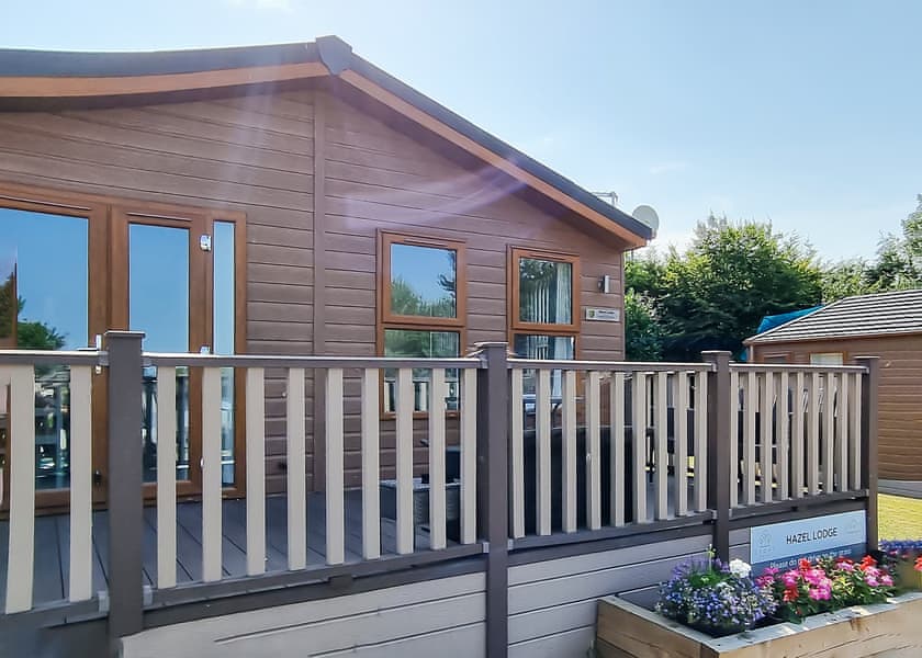 Hazel Lodge - Croft Park Lodges, Little Weighton, Nr Beverley