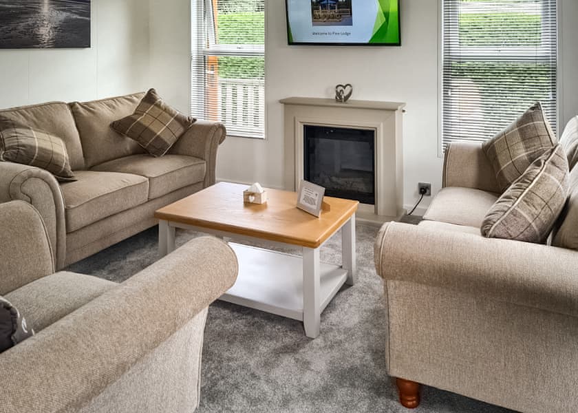 Hazel Lodge - Croft Park Lodges, Little Weighton, Nr Beverley