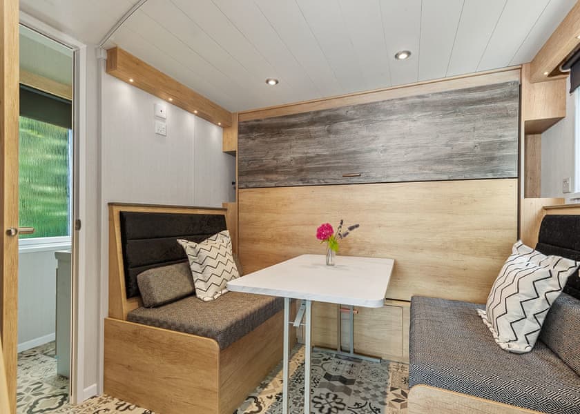 S Pod 2 Pet Friendly - Croft Country Park, Reynalton, Nr Narberth