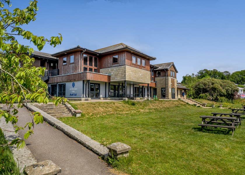 Crowhurst Park Lodges, Battle