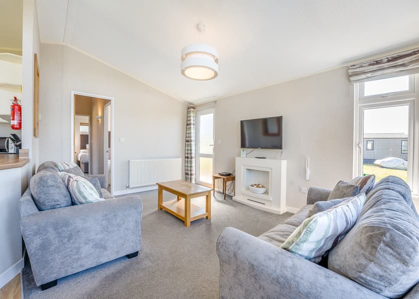 California - Crowhurst Park Lodges, Battle