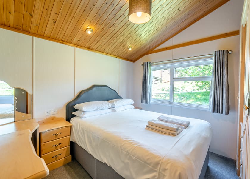 Garden Plus - Crowhurst Park Lodges, Battle