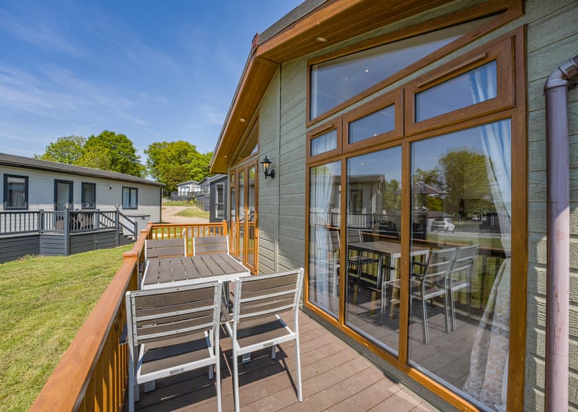 New Jersey Plus - Crowhurst Park Lodges, Battle