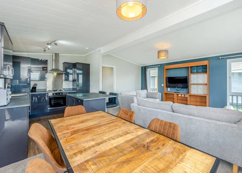 Montana - Crowhurst Park Lodges, Battle