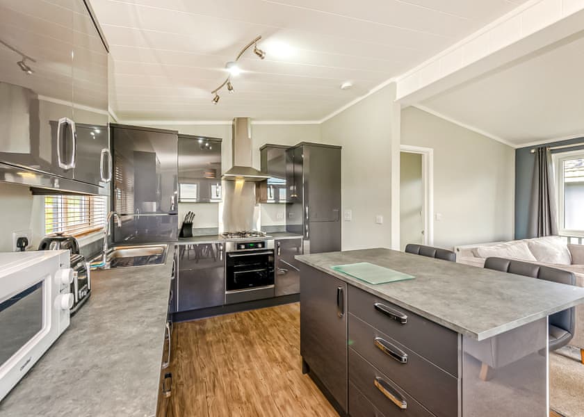 Montana - Crowhurst Park Lodges, Battle