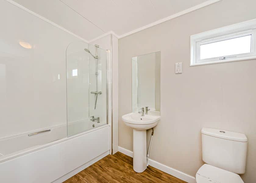 Montana - Crowhurst Park Lodges, Battle