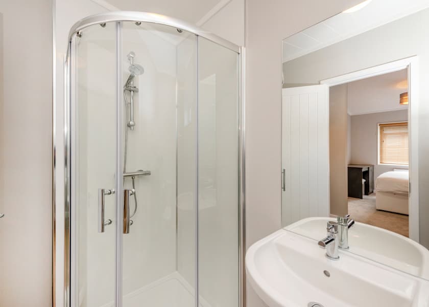 Montana - Crowhurst Park Lodges, Battle
