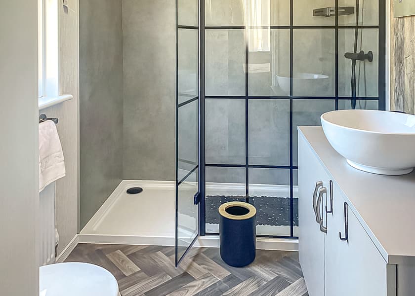 Richmond Plus - Crowhurst Park Lodges, Battle