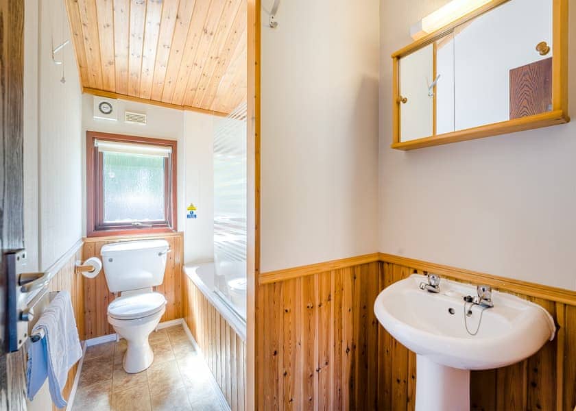 Country Plus - Crowhurst Park Lodges, Battle