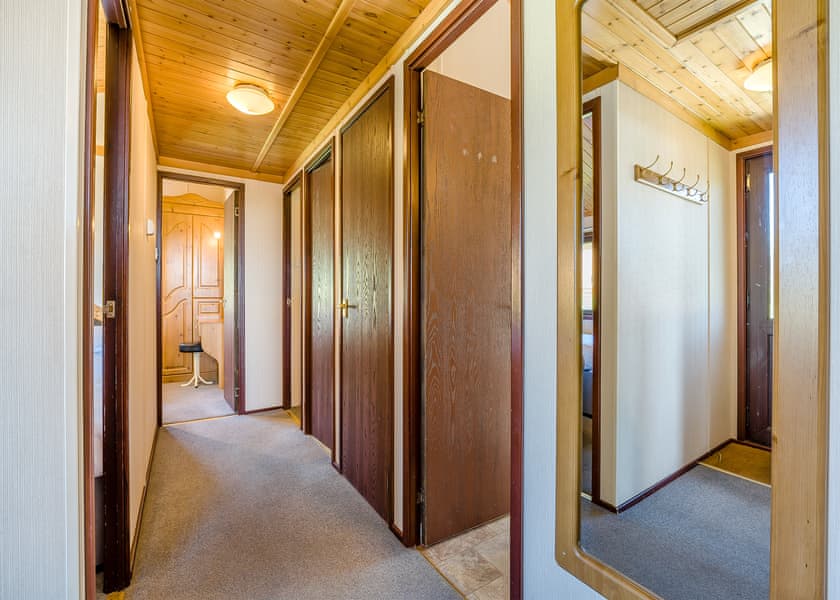 Country Plus - Crowhurst Park Lodges, Battle