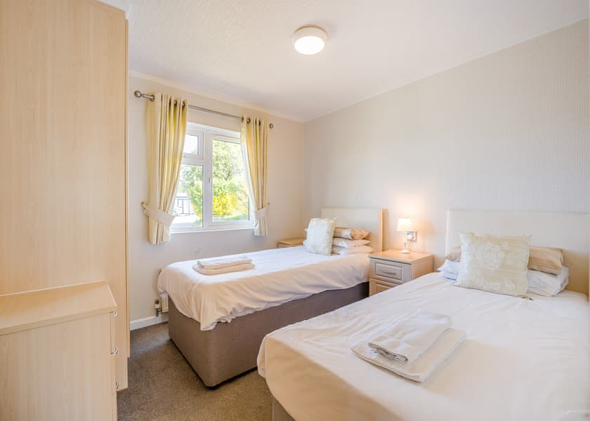 Colorado Plus - Crowhurst Park Lodges, Battle