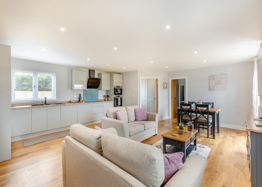 Burford - Cotswold Gateway Escape, Offenham