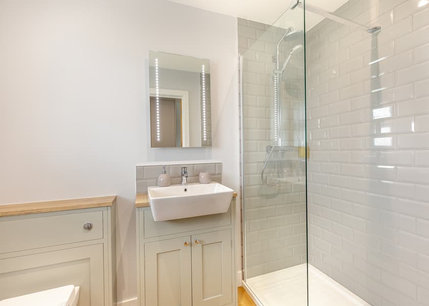 Burford - Cotswold Gateway Escape, Offenham