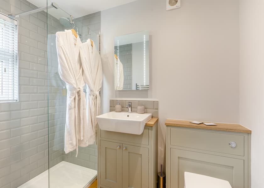 Burford - Cotswold Gateway Escape, Offenham