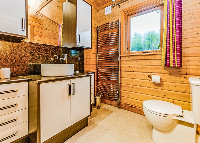 Bulrush Watersedge - Dacre Lakeside Park, Brandesburton, Driffield