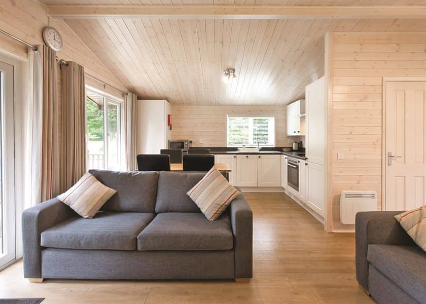 Haddon Classic Vogue (S) 2 (Pet) - Darwin Forest, Matlock