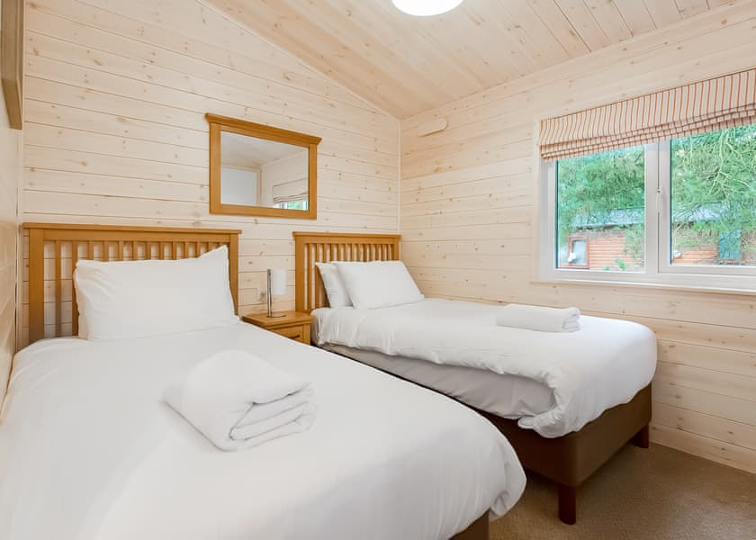 Haddon Classic Vogue 4 (Pet) - Darwin Forest, Matlock