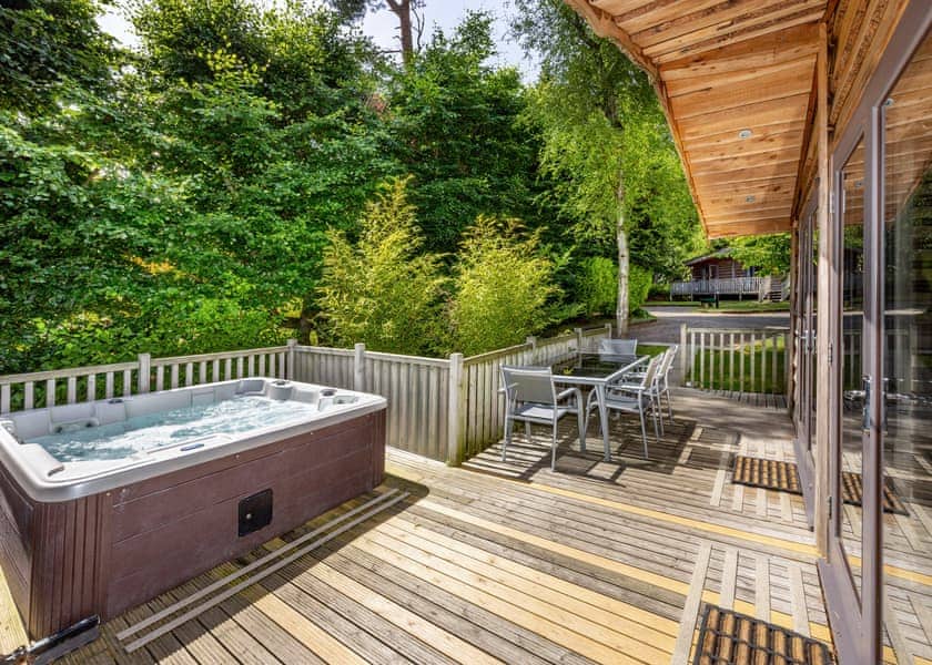 Chatsworth Elite Vogue 3 Spa - Darwin Forest, Matlock
