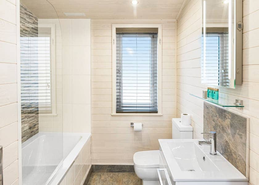 Chatsworth Elite Vogue 2 Spa (Pet) - Darwin Forest, Matlock