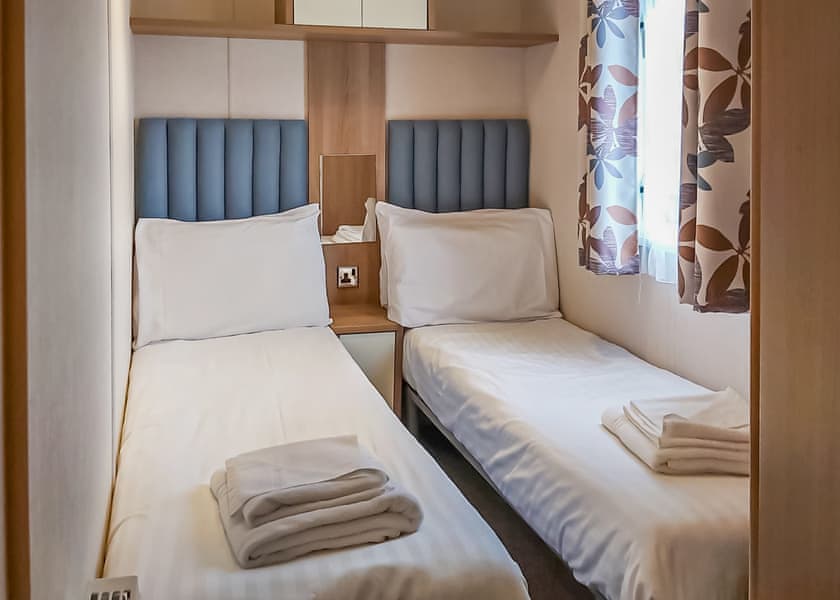 Classic Caravan 6 Hot Tub - Dartmoor View, Okehampton