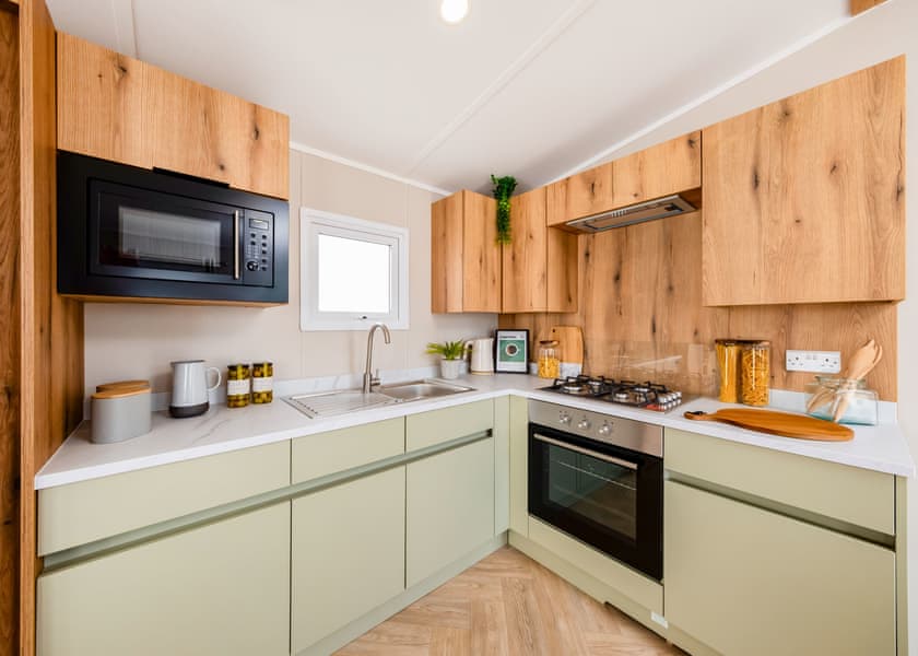 3 Bed Holiday Home - Decoy Lakes, Peterborough