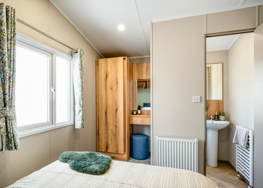 3 Bed Holiday Home - Decoy Lakes, Peterborough