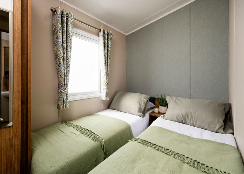 3 Bed Holiday Home - Decoy Lakes, Peterborough