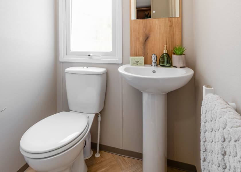 3 Bed Holiday Home - Decoy Lakes, Peterborough