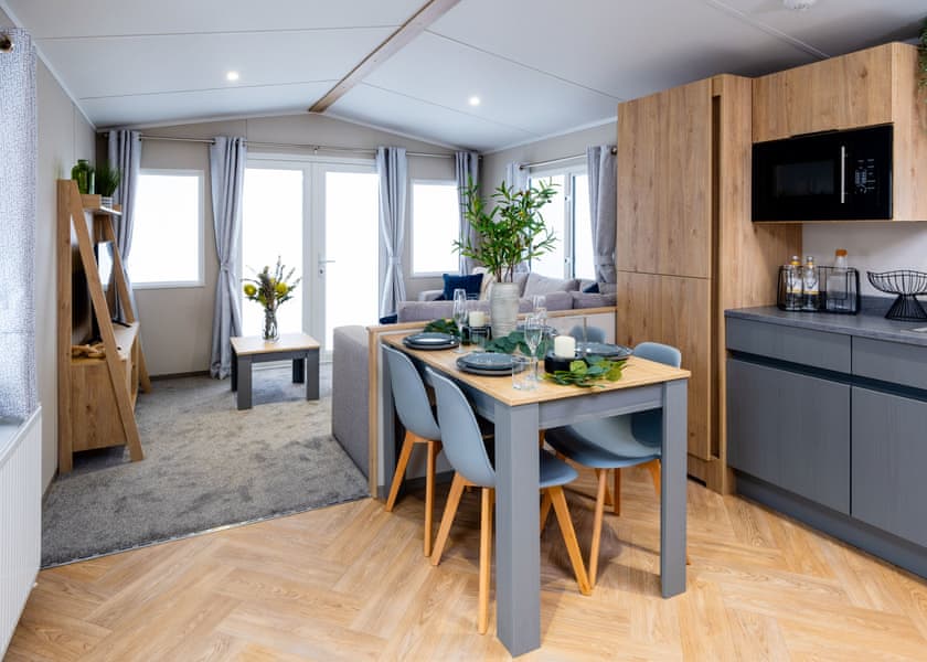 3 Bed Holiday Home PF - Decoy Lakes, Peterborough