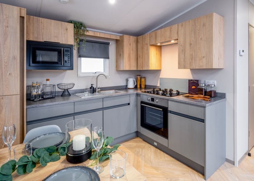 3 Bed Holiday Home PF - Decoy Lakes, Peterborough