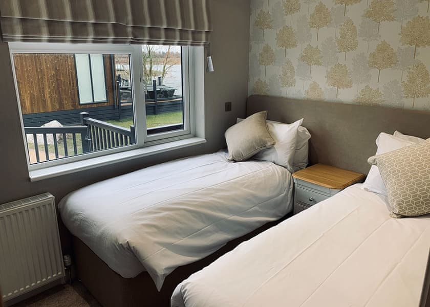 Signature Lodge Hot Tub 9 - Delamere Lake Sailing and Holiday Park, Delamere Forest