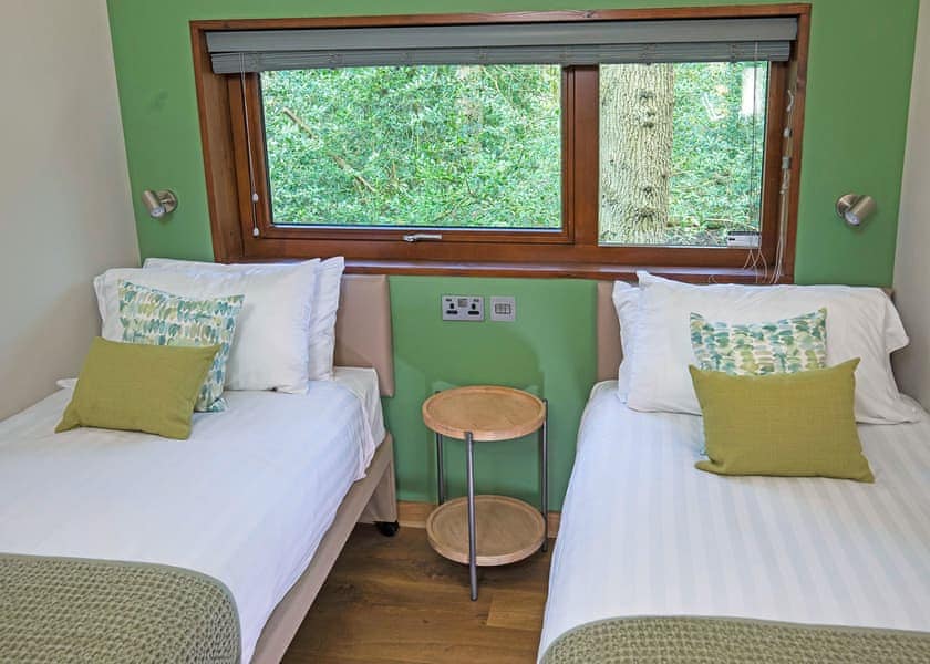 Golden Oak 3 (Double) - Delamere Forest Lodges, Frodsham