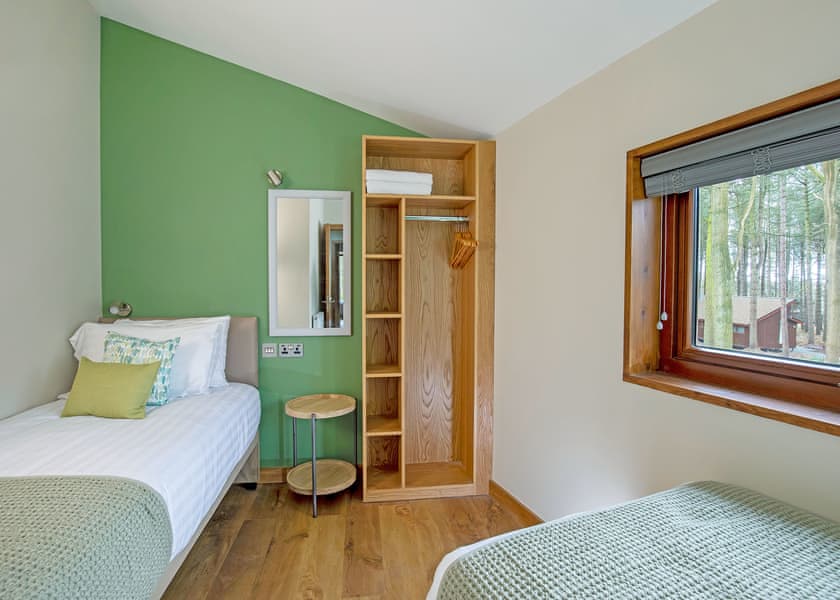 Golden Oak Treehouse - Delamere Forest Lodges, Frodsham