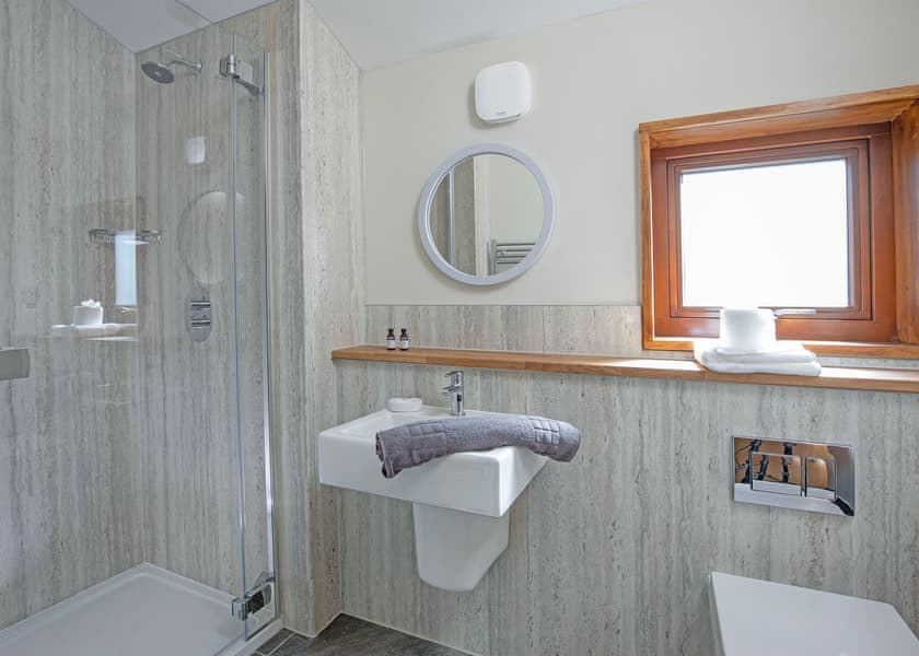 Golden Oak Treehouse - Delamere Forest Lodges, Frodsham