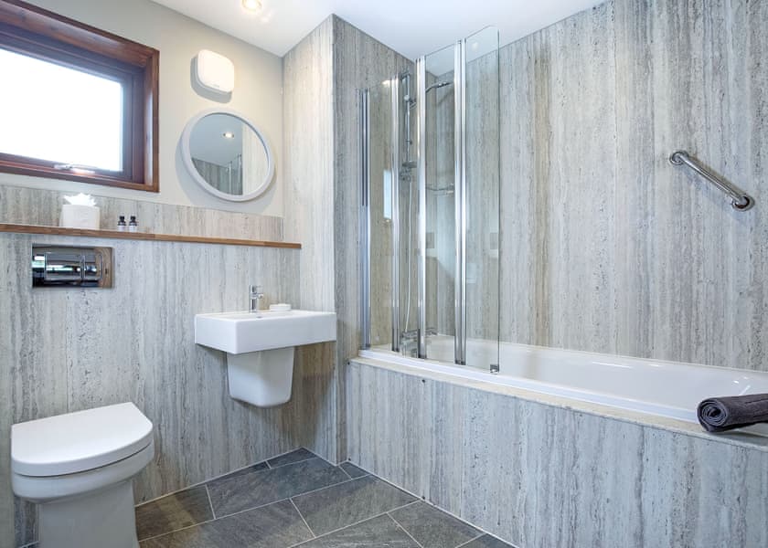 Silver Birch 3 Pet - Delamere Forest Lodges, Frodsham