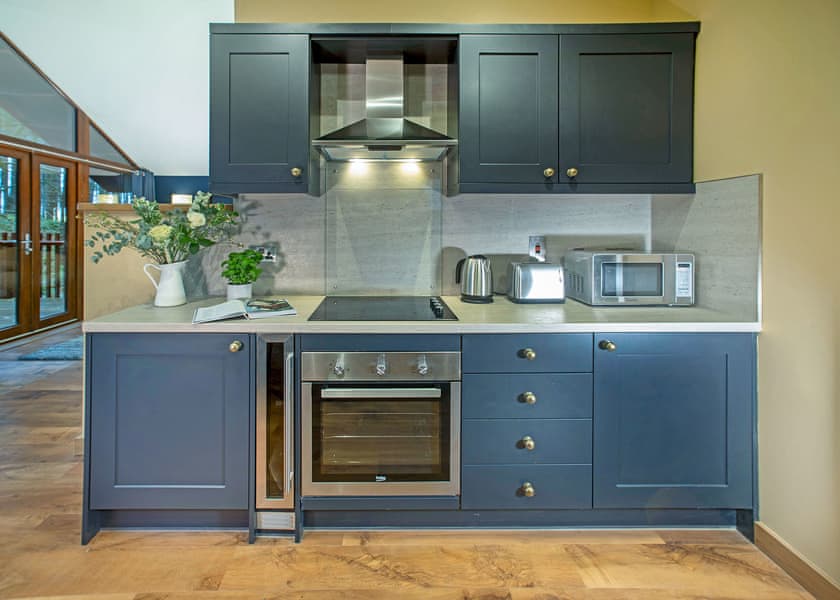 Golden Oak Hideaway - Delamere Forest Lodges, Frodsham