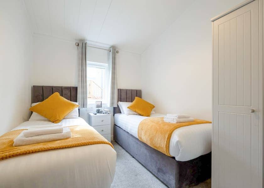 The Lake House - Docker Holiday Park, Carnforth