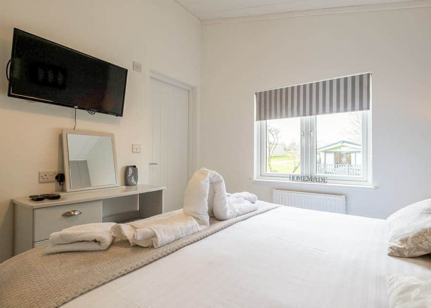 Wine Down Retreat - Docker Holiday Park, Carnforth