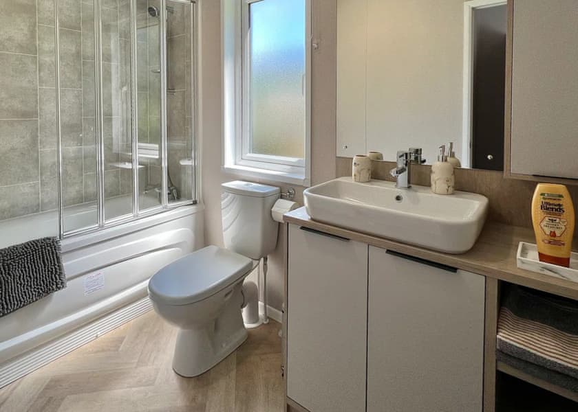 The Bee’s Knees - Docker Holiday Park, Carnforth