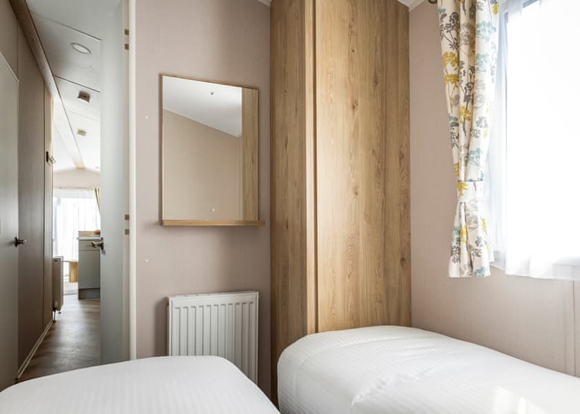 Gold  3 Caravan with Decking - Dovercourt, Dovercourt 