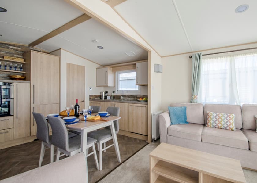 Platinum Caravan 2 with Decking - Dovercourt, Dovercourt