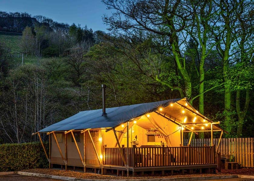 safari tent hoseasons