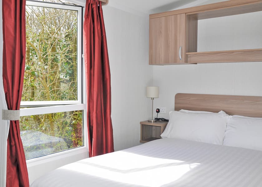 Premier Robin B4, Premier Robin T3 - Woodovis Park, Tavistock