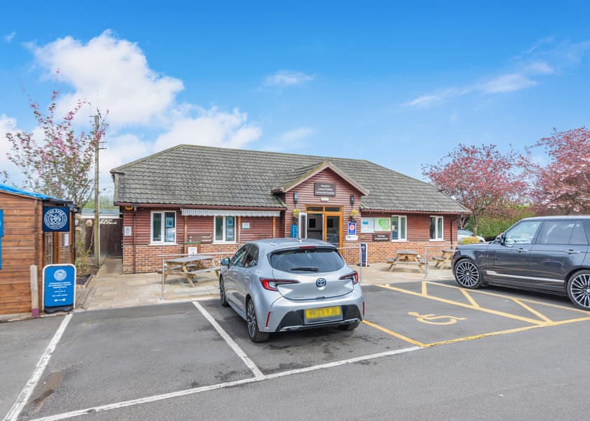 Edgeley Holiday Park, Albury, Guildford