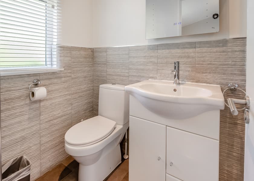 Comfort Lodge 6 - Edgeley Holiday Park, Albury, Guildford